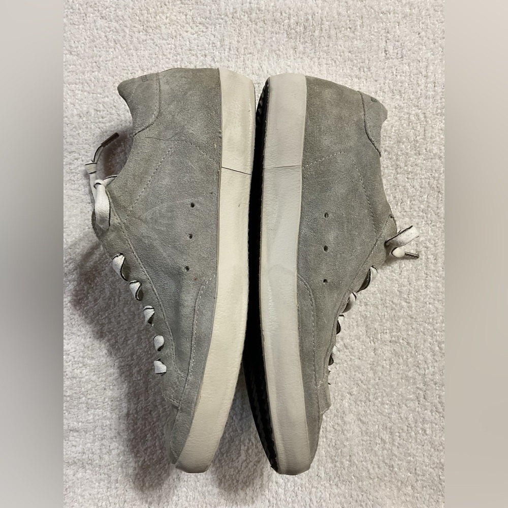 Golden Goose genuine leather Gray Men's Sneakers
Size:40 - Picture 5 of 10
